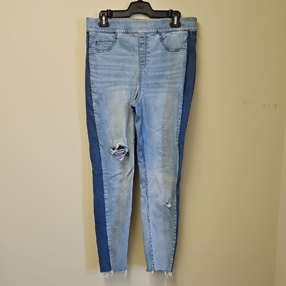 SPANX Denim - SPANX Light Blue Skinny Jeans with Dark Blue Side Panels